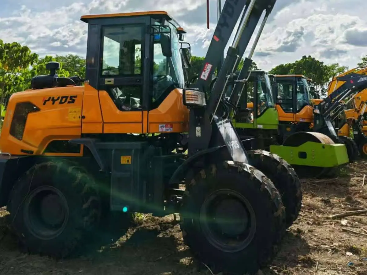 YYDS 1.3-cubic loader with grabber for sale
